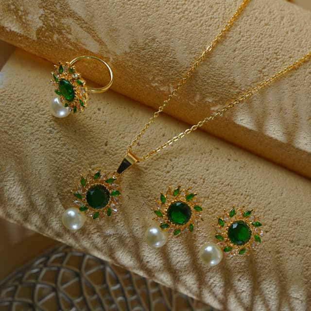 zanvik-blooming-emerald-zirconia-earrings-ring-and-pendant-set